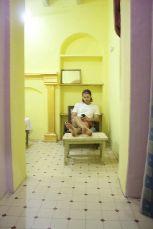 Yogi Lodge พาราณสี ภายนอก รูปภาพ