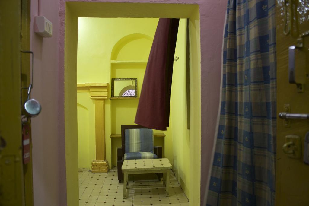 Yogi Lodge พาราณสี ภายนอก รูปภาพ